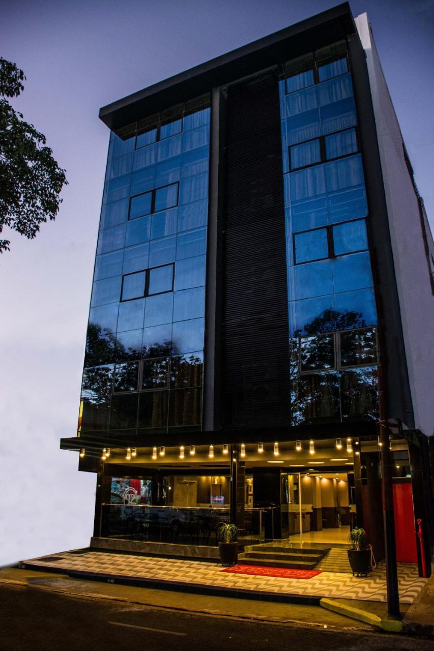 Serpyl Plaza Hotel Encarnación Dış mekan fotoğraf